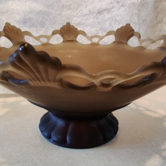 Westmoreland Brown Mist Satin Glass Lace Edge Centerpiece Bowl - Ring & Petal - Picture 7 of 12